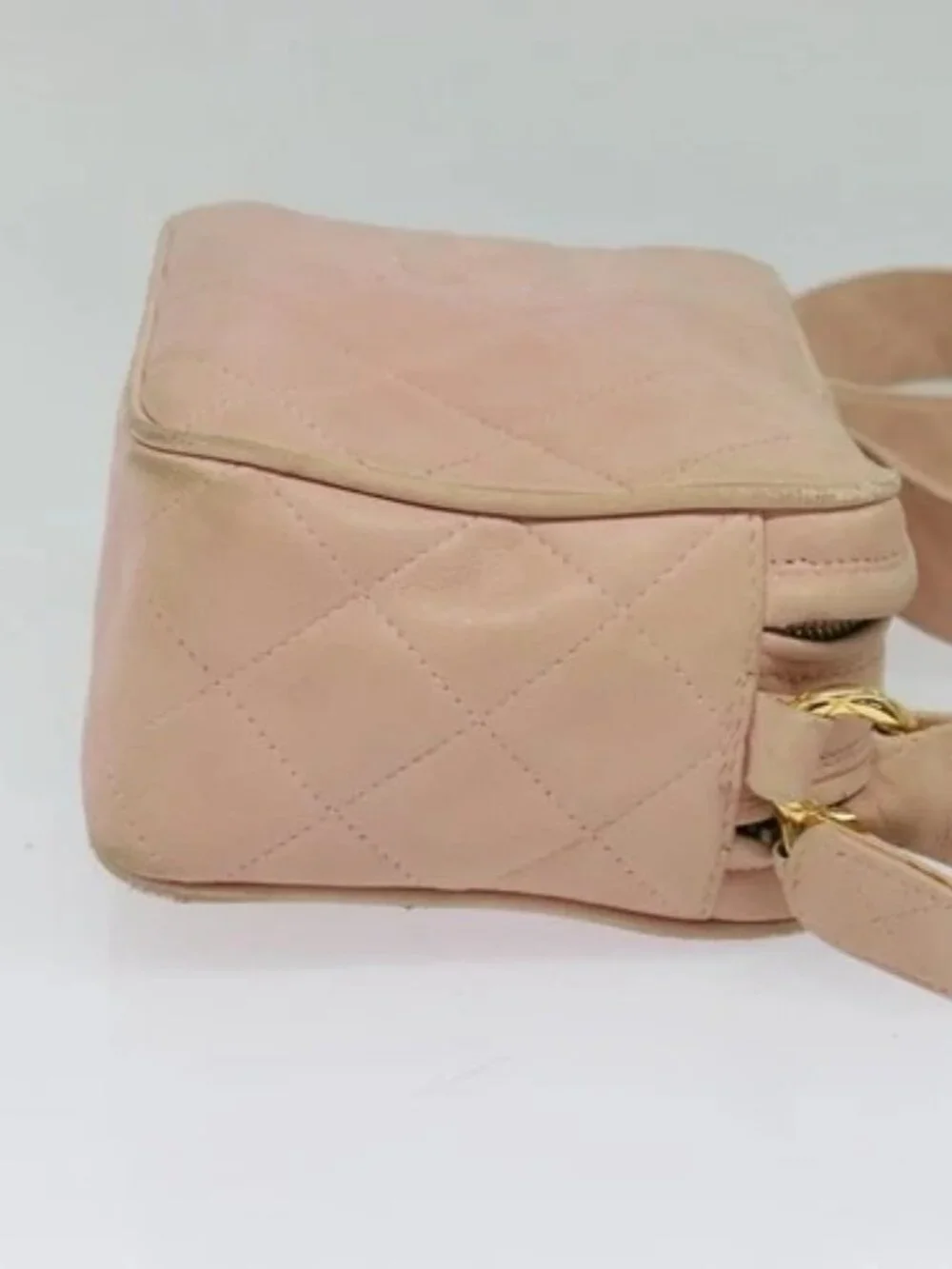 CHANEL shoulder shape